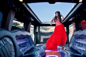 Houston Quinceanera Limo Rentals, white limousine, party bus, shuttle, charter, sedan, sweet 16, birthday, transfers, one way, round trip, venue, events, SUV
