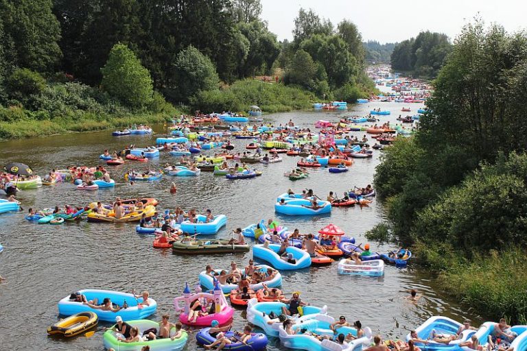 Austin Tubing Shuttle River Float Services Top Austin Limousines