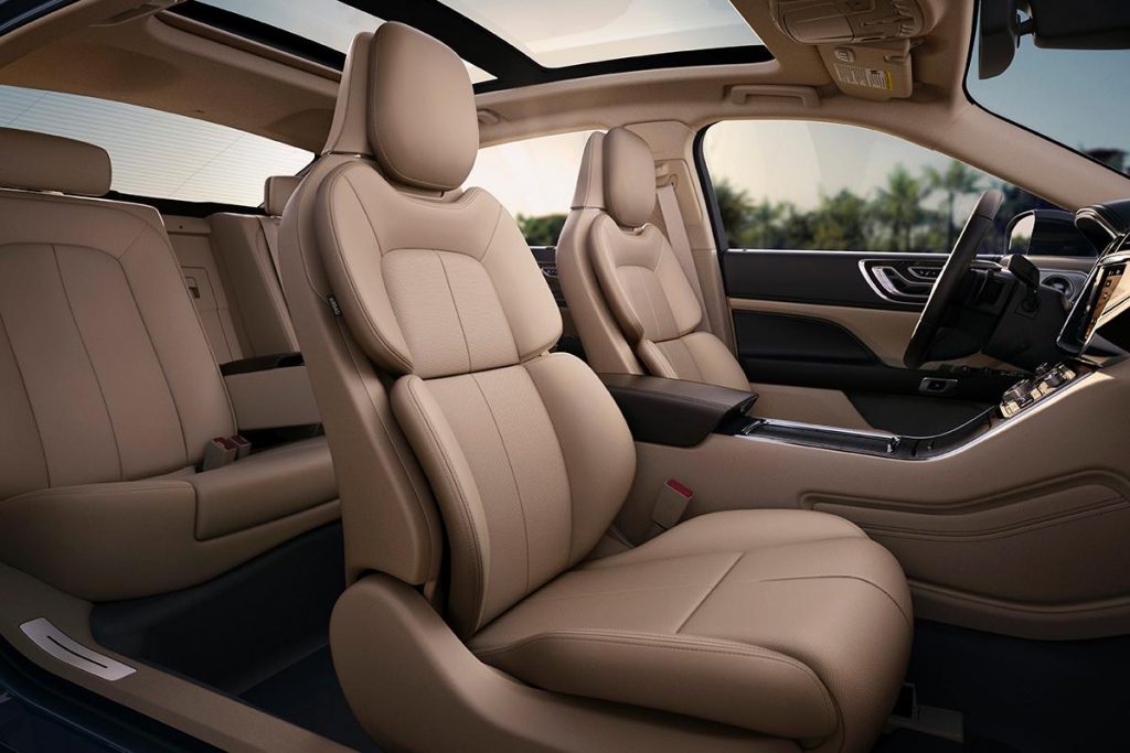 Fort Worth Town Car Services, Lincoln, Cadillac, Mercedes, Sedan, Luxury, White, Black Car Service, Airport Transportation, Funeral, Birthday, Celebrations, Corporate, Meet and Greet