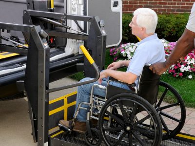 Houston Handicap ADA Senior Services, transportation, airport, shuttle, charter, Round Trip, One Way, tours, birthday, anniversary, discount, non medical, Holidays, Christmas, Thanksgiving, Van, non emergency, Limo, Limousine