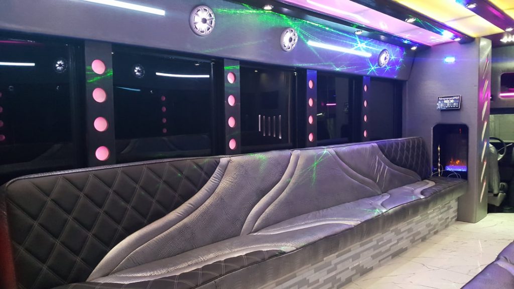 Houston Limo Bus Rates, Party Bus, Charter, Shuttle, City Tours, Weddings, Birthday, Bar club Crawl, Wine Tasting, Brewery Tour, Concert, Music Venue, Luxury, Tailgating, Corporate, Business